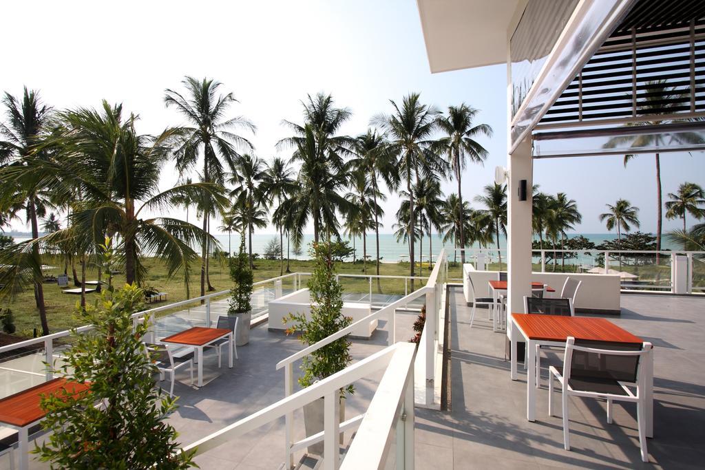 Kantary Beach Hotel Villas & Suites Кхаулак Экстерьер фото